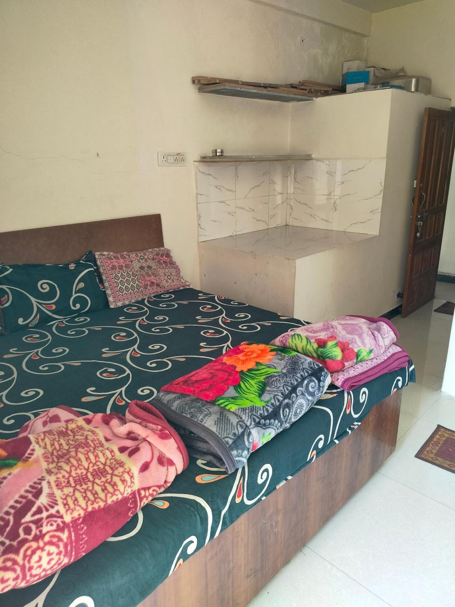 Hotel Maruti Palace Ujjain Bagian luar foto